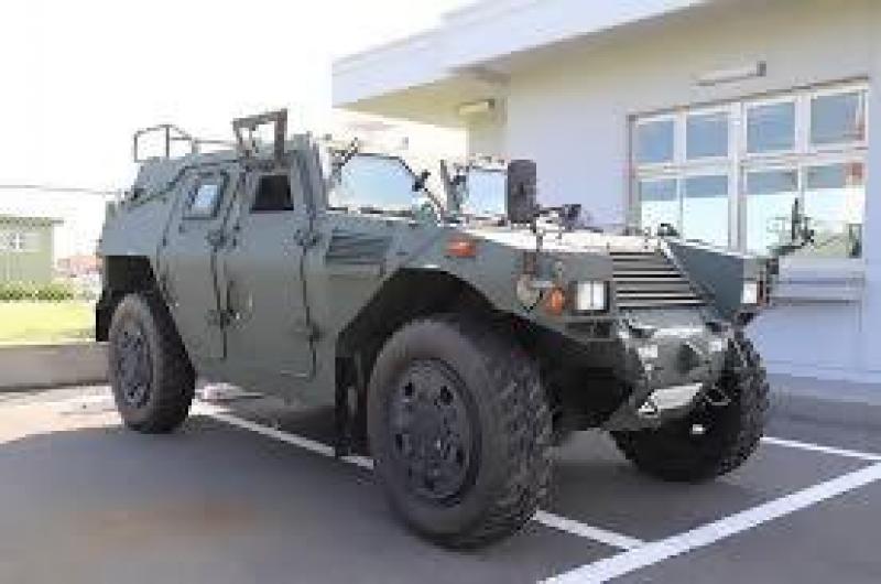 軽装甲機動車LAV