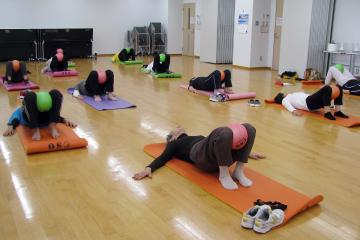 女性運動教室様子