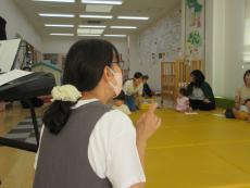 こぶたぬきつねこを歌いました。