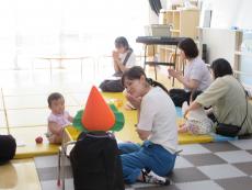絵本の読み聞かせ３