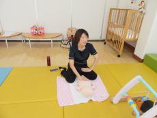 背中のマッサージ1