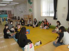 絵本の読み聞かせ1