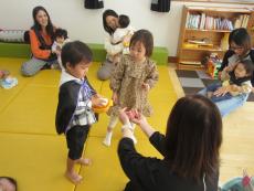 わらべうた「どんぐりころちゃん」1