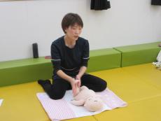 足のマッサージ3