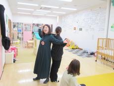 わらべ歌「なべなべそこぬけ」2