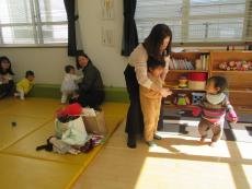 わらべ歌「こままわし」1