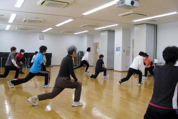 女性運動教室様子